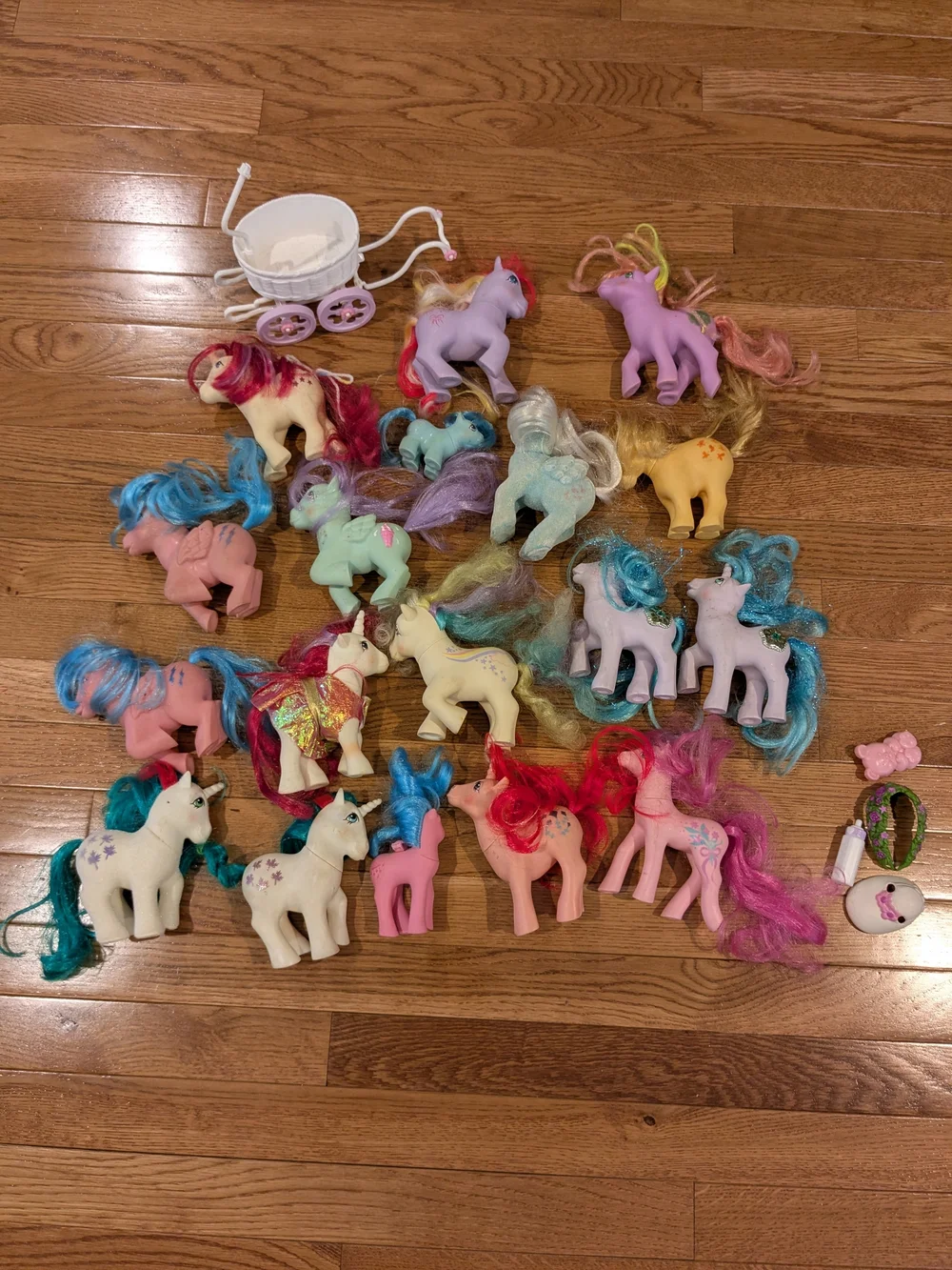 G1 My Little Pony Lot Of 18 Ponies